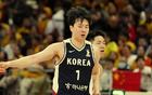 E-10合同签约开拓者，为什么李贤重的冲击NBA之路，更值得我们借鉴