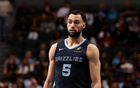 勇士二队得到前灰熊控卫签约权，上赛季他在NBA发展联盟表现抢眼