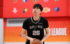 开拓者用训练营合同签下韩国侧翼球星，他有机会出现在训练营之中