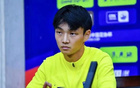 邵佳一弃用杨明洋却选他，早年帮母亲摆摊卖菜，今兄妹三人都踢球